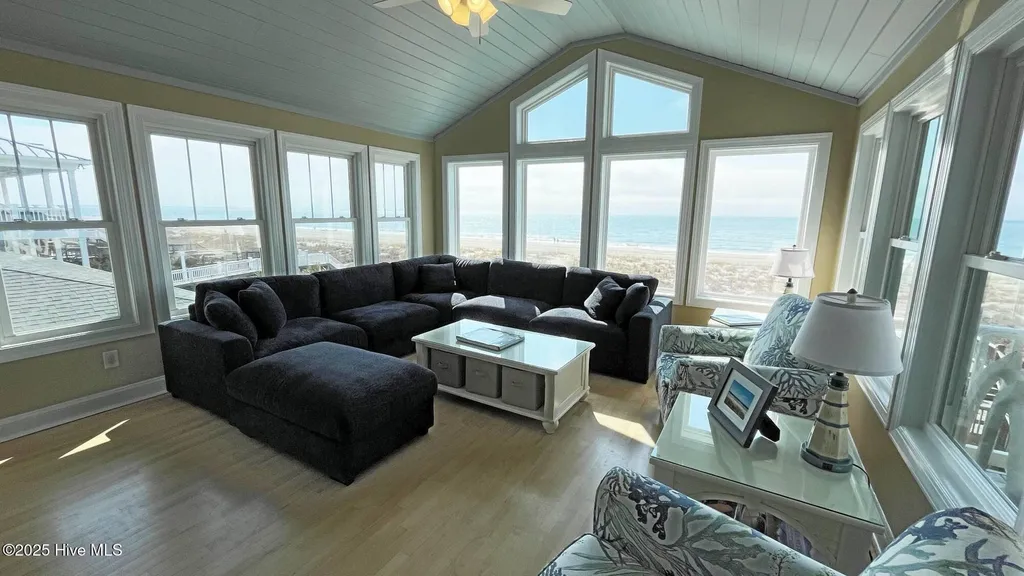 407 Ocean Blvd West Holden Beach Nc Fractional Ownership 