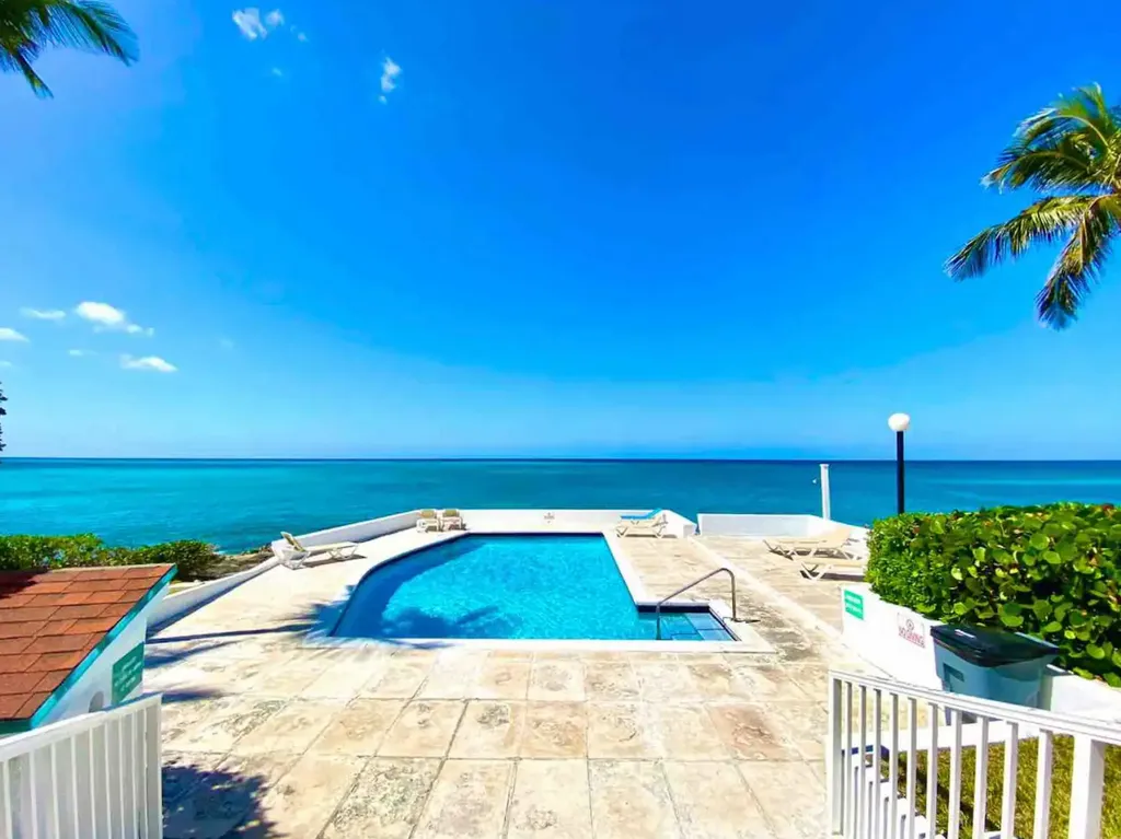 Delaporte Point Bahamas Oceanfront Fractional House two