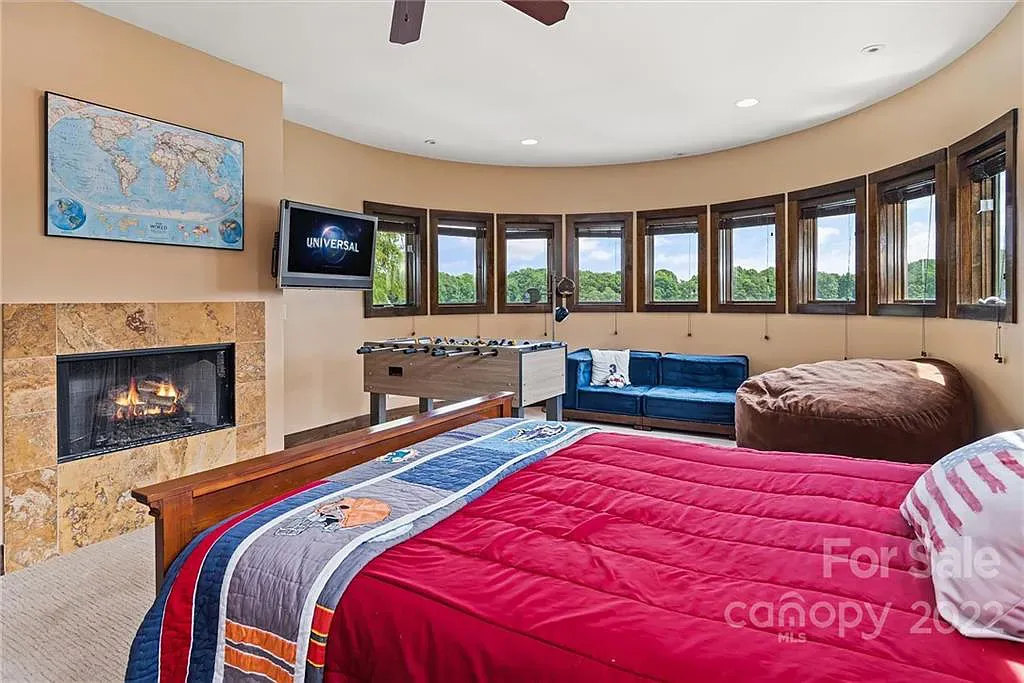 447 Tuskarora Trail, Mooresville, Nc six